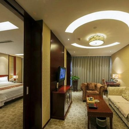 Dongfang Hotel Weifang Exterior photo